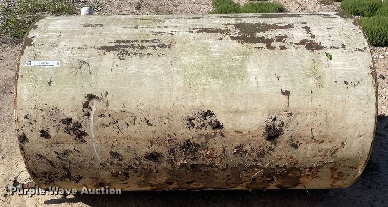 image for item LJ9719 Fuel tank