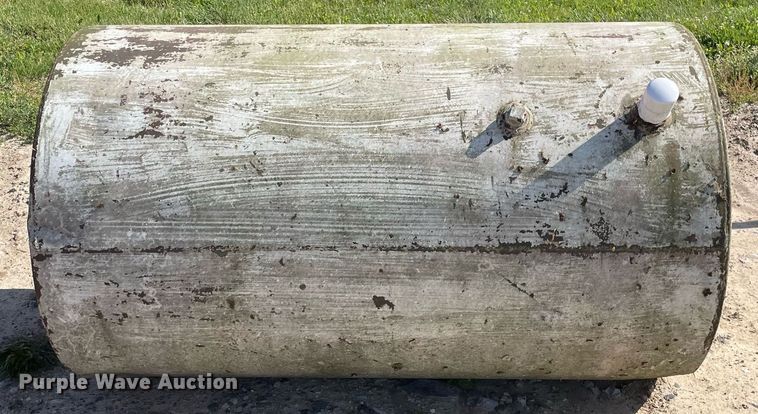 image for item LJ9719 Fuel tank