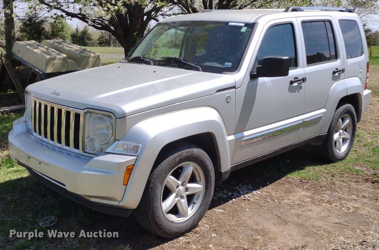 image for item LL9062 2010 Jeep Liberty Limited  SUV