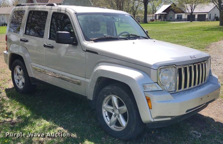 image for item LL9062 2010 Jeep Liberty Limited  SUV