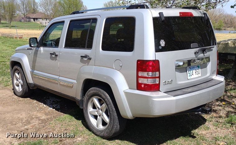 image for item LL9062 2010 Jeep Liberty Limited  SUV