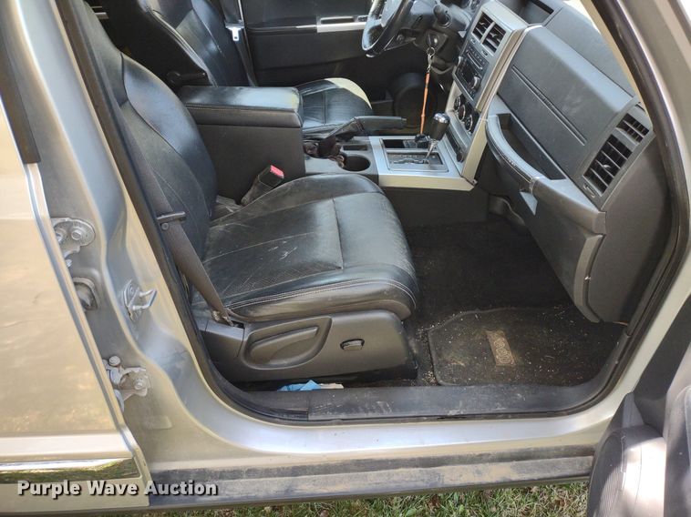 image for item LL9062 2010 Jeep Liberty Limited  SUV