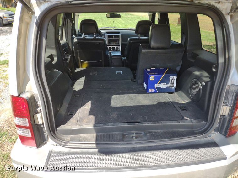 image for item LL9062 2010 Jeep Liberty Limited  SUV