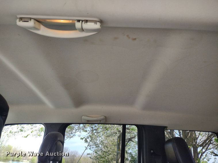 image for item LL9062 2010 Jeep Liberty Limited  SUV