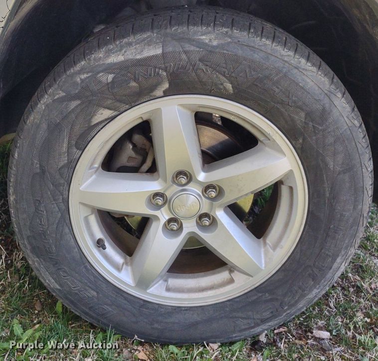 image for item LL9062 2010 Jeep Liberty Limited  SUV