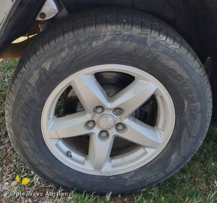 image for item LL9062 2010 Jeep Liberty Limited  SUV