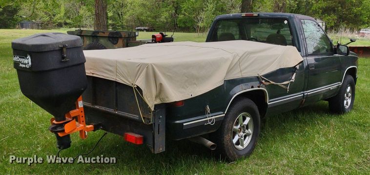 image for item LL9124 1997 GMC Sierra 1500  pickup truck