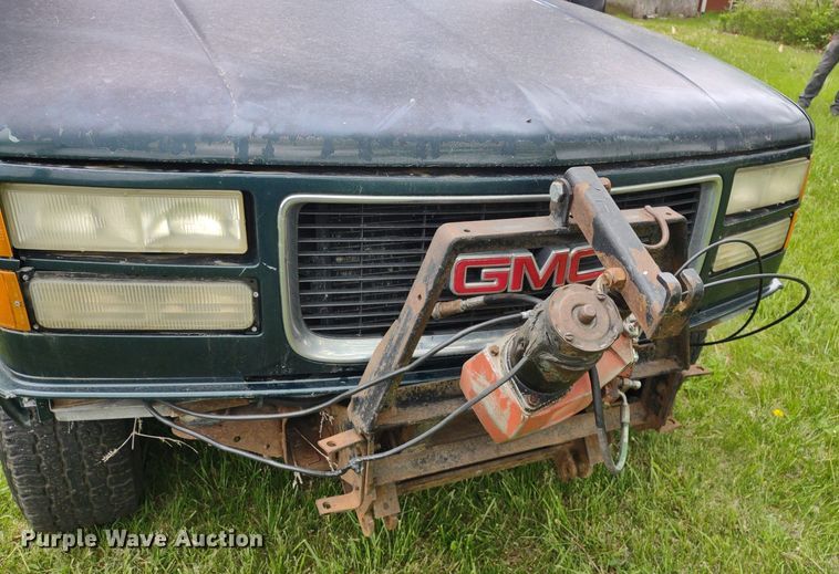 image for item LL9124 1997 GMC Sierra 1500  pickup truck