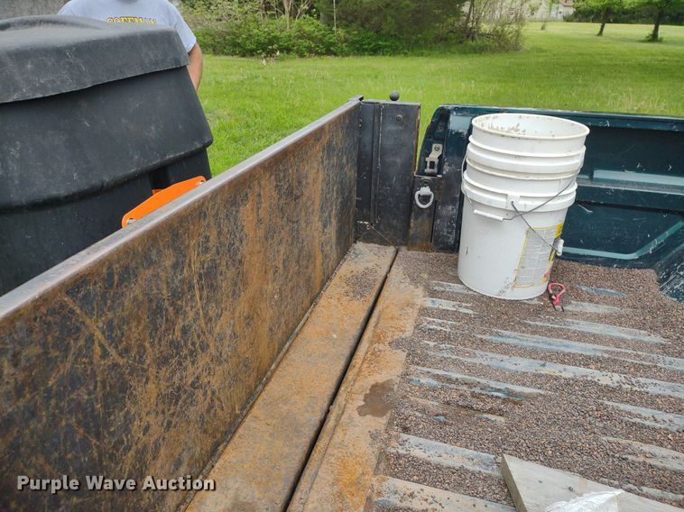 image for item LL9124 1997 GMC Sierra 1500  pickup truck