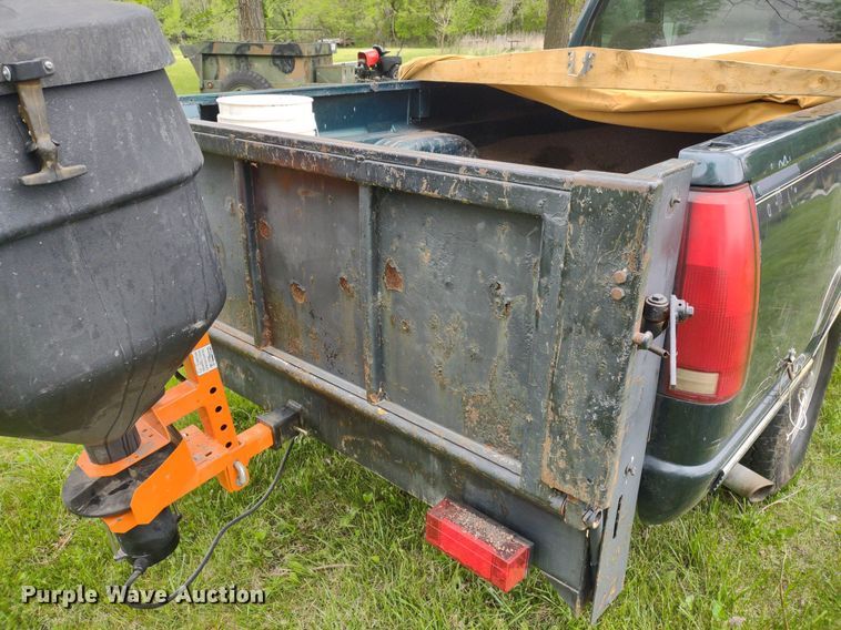 image for item LL9124 1997 GMC Sierra 1500  pickup truck