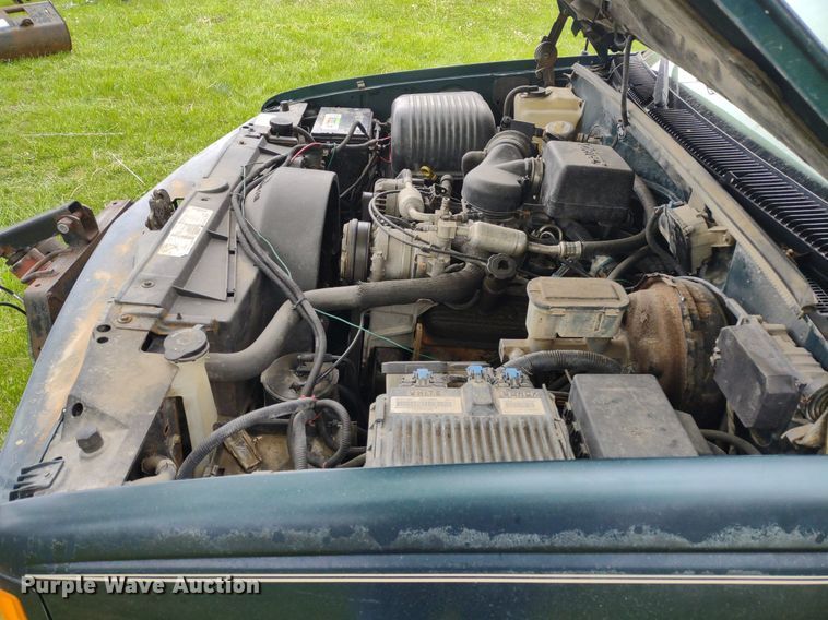 image for item LL9124 1997 GMC Sierra 1500  pickup truck