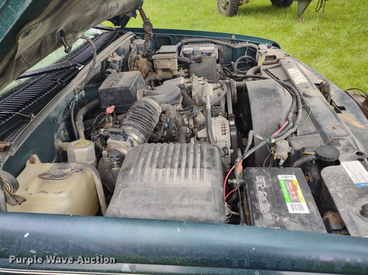 image for item LL9124 1997 GMC Sierra 1500  pickup truck