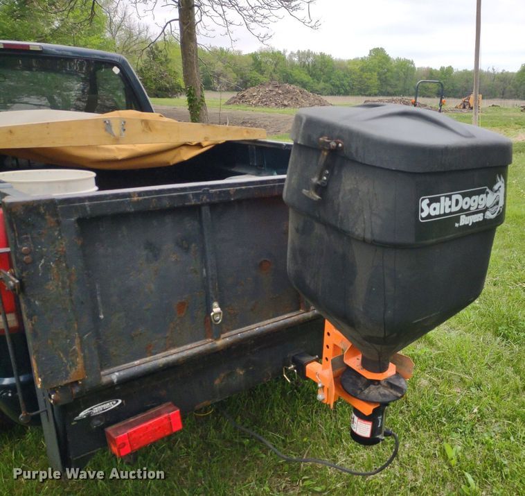 image for item LL9124 1997 GMC Sierra 1500  pickup truck