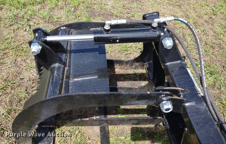 image for item LL9140 70"W grapple bucket