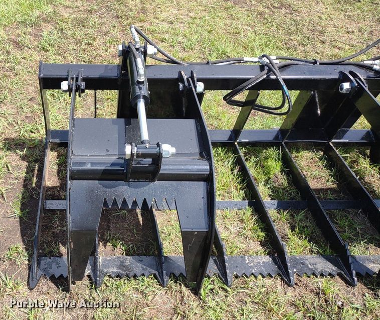 image for item LL9140 70"W grapple bucket