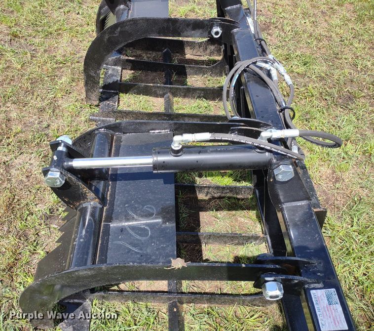 image for item LL9140 70"W grapple bucket