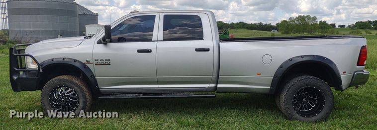 image for item LL9185 2014 Dodge Ram 3500HD  Crew Cab pickup truck