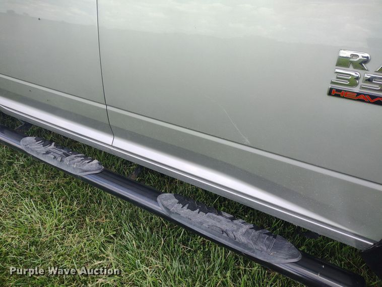 image for item LL9185 2014 Dodge Ram 3500HD  Crew Cab pickup truck