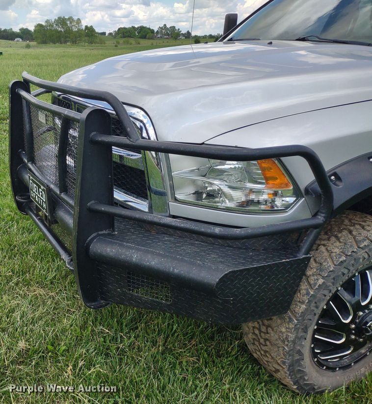 image for item LL9185 2014 Dodge Ram 3500HD  Crew Cab pickup truck