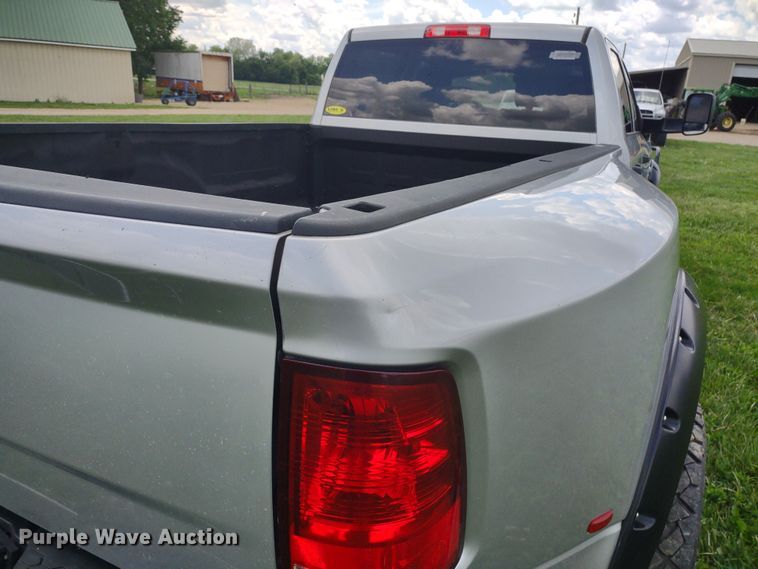 image for item LL9185 2014 Dodge Ram 3500HD  Crew Cab pickup truck