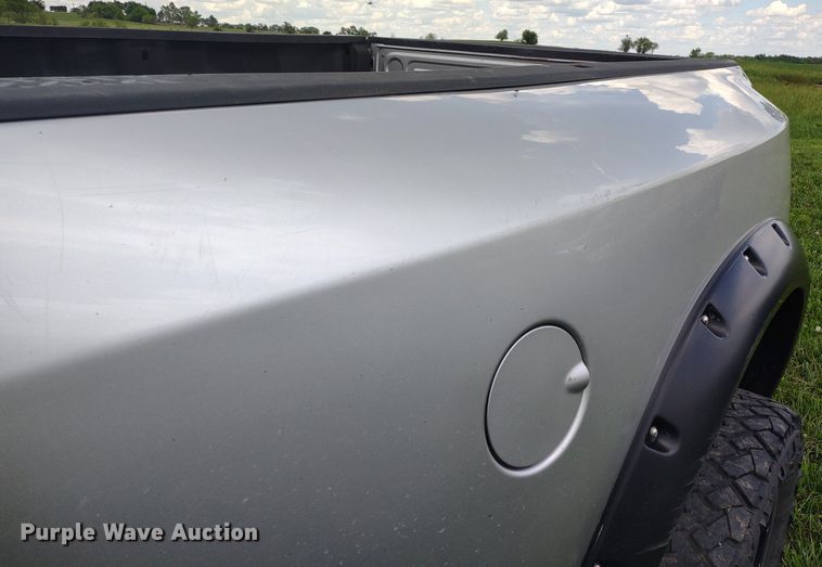 image for item LL9185 2014 Dodge Ram 3500HD  Crew Cab pickup truck