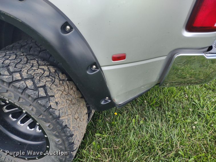 image for item LL9185 2014 Dodge Ram 3500HD  Crew Cab pickup truck