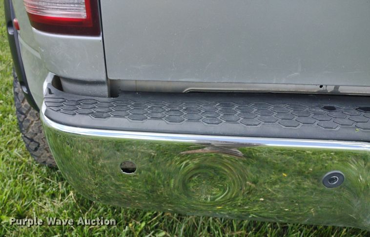 image for item LL9185 2014 Dodge Ram 3500HD  Crew Cab pickup truck