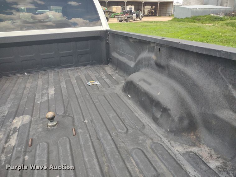 image for item LL9185 2014 Dodge Ram 3500HD  Crew Cab pickup truck