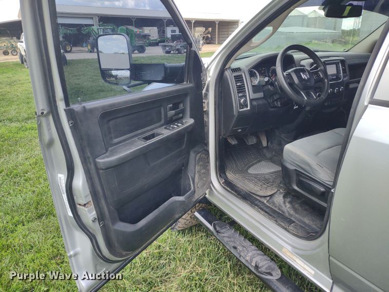 image for item LL9185 2014 Dodge Ram 3500HD  Crew Cab pickup truck