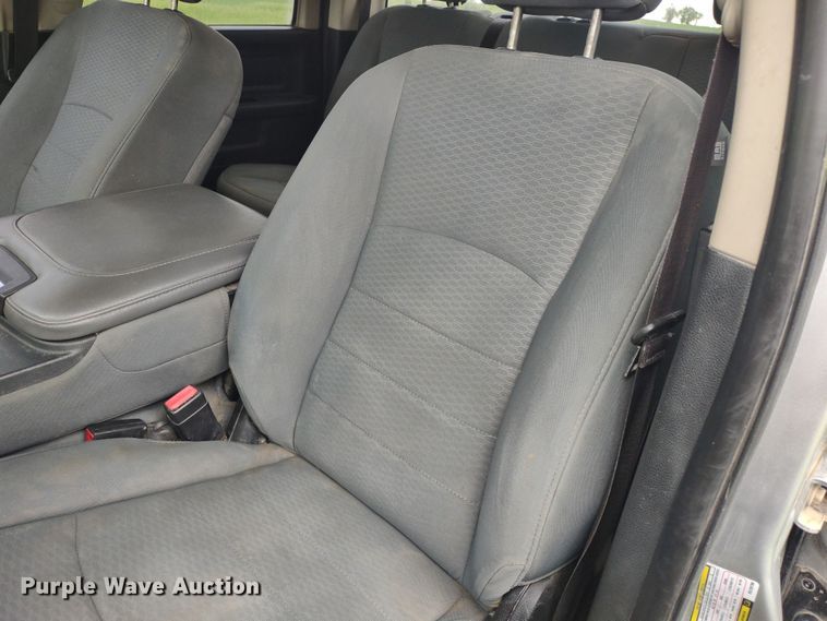 image for item LL9185 2014 Dodge Ram 3500HD  Crew Cab pickup truck