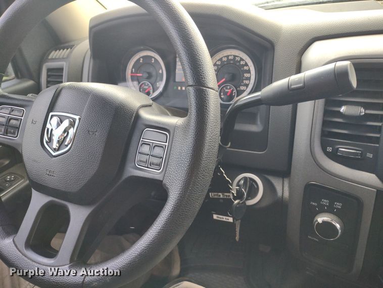 image for item LL9185 2014 Dodge Ram 3500HD  Crew Cab pickup truck