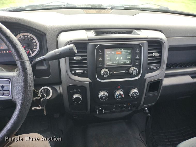 image for item LL9185 2014 Dodge Ram 3500HD  Crew Cab pickup truck