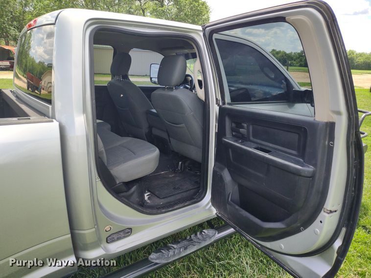 image for item LL9185 2014 Dodge Ram 3500HD  Crew Cab pickup truck