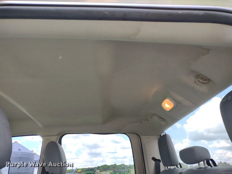 image for item LL9185 2014 Dodge Ram 3500HD  Crew Cab pickup truck