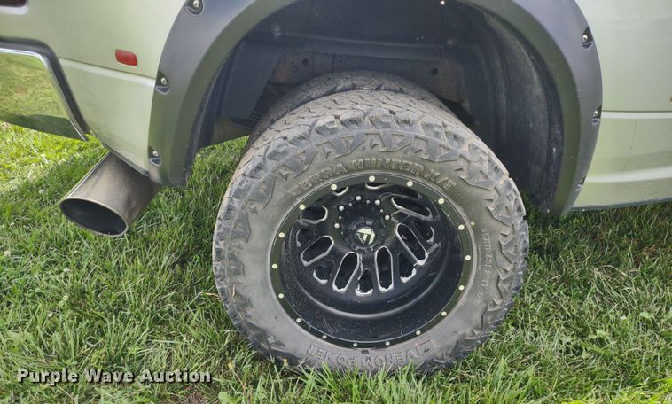 image for item LL9185 2014 Dodge Ram 3500HD  Crew Cab pickup truck