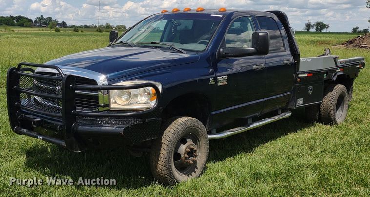 image for item LL9186 2009 Dodge Ram 3500HD  Quad Cab bale bed pickup truck