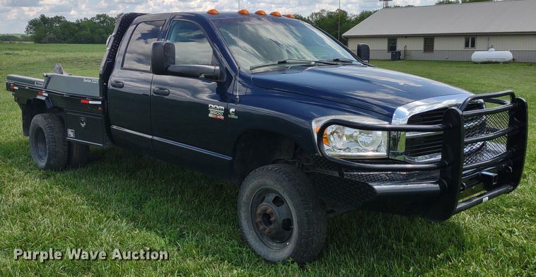 image for item LL9186 2009 Dodge Ram 3500HD  Quad Cab bale bed pickup truck