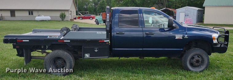 image for item LL9186 2009 Dodge Ram 3500HD  Quad Cab bale bed pickup truck