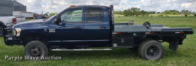 image for item LL9186 2009 Dodge Ram 3500HD  Quad Cab bale bed pickup truck