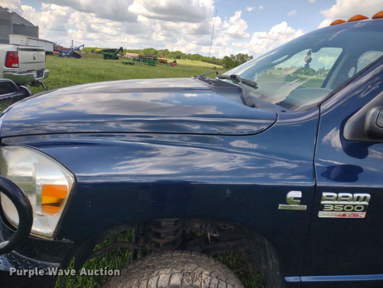 image for item LL9186 2009 Dodge Ram 3500HD  Quad Cab bale bed pickup truck