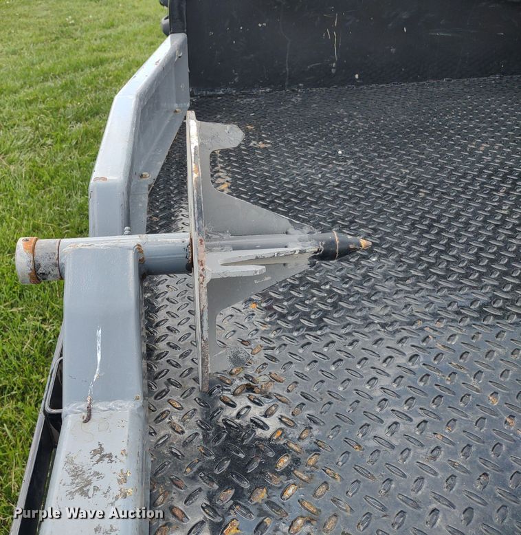 image for item LL9186 2009 Dodge Ram 3500HD  Quad Cab bale bed pickup truck