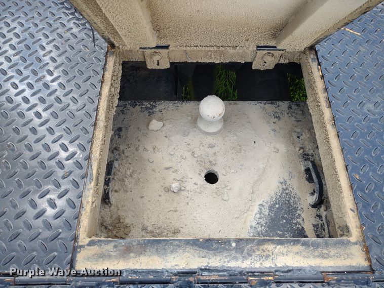 image for item LL9186 2009 Dodge Ram 3500HD  Quad Cab bale bed pickup truck