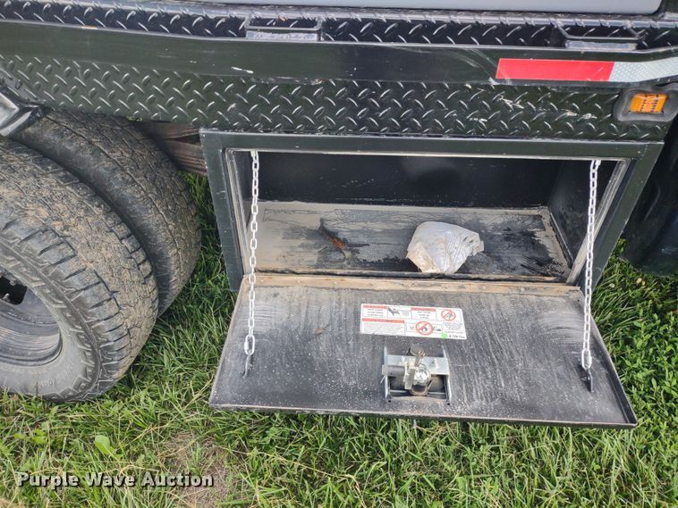 image for item LL9186 2009 Dodge Ram 3500HD  Quad Cab bale bed pickup truck