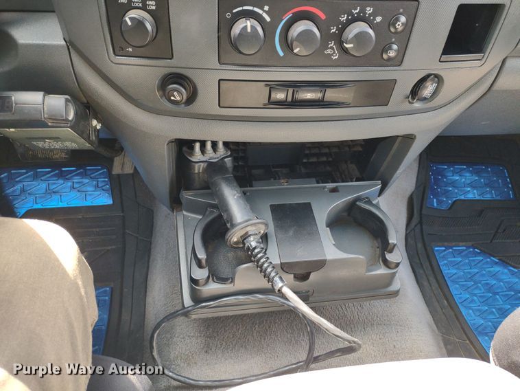 image for item LL9186 2009 Dodge Ram 3500HD  Quad Cab bale bed pickup truck