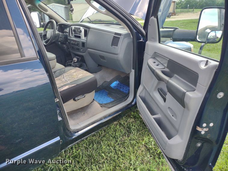 image for item LL9186 2009 Dodge Ram 3500HD  Quad Cab bale bed pickup truck