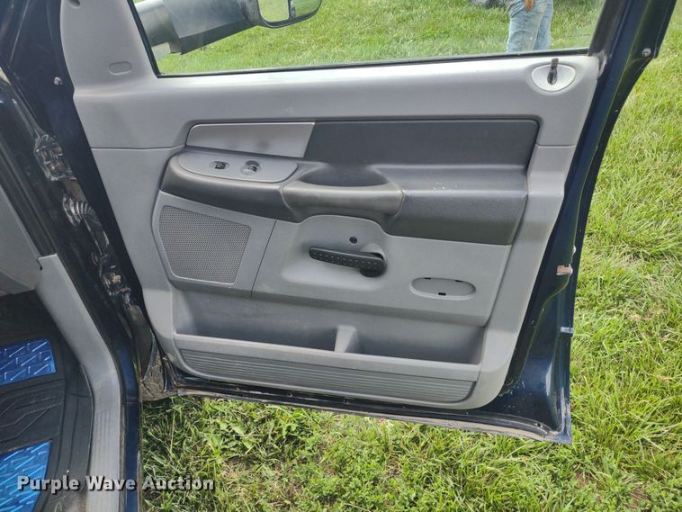 image for item LL9186 2009 Dodge Ram 3500HD  Quad Cab bale bed pickup truck