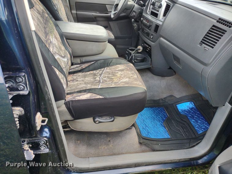 image for item LL9186 2009 Dodge Ram 3500HD  Quad Cab bale bed pickup truck