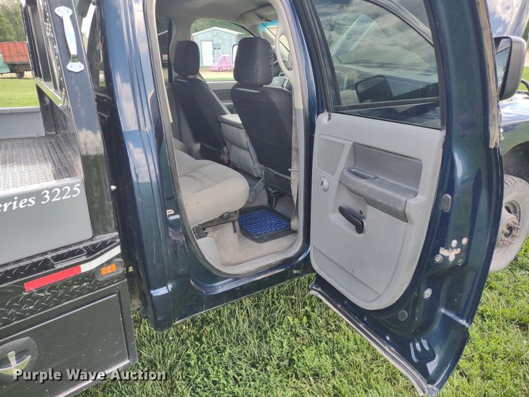 image for item LL9186 2009 Dodge Ram 3500HD  Quad Cab bale bed pickup truck