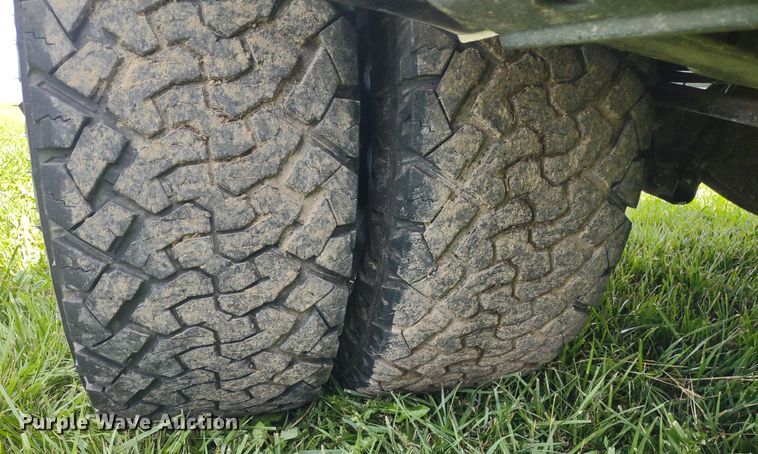 image for item LL9186 2009 Dodge Ram 3500HD  Quad Cab bale bed pickup truck