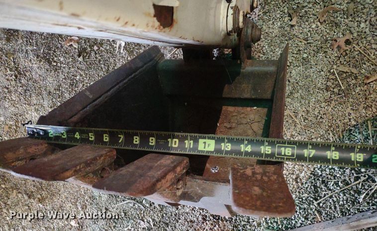 image for item LL9193 Bobcat 607  skid steer backhoe